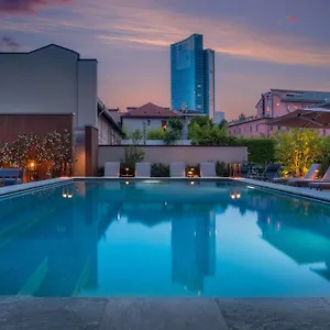 **** Отель Crowne Plaza By Ihg Италия